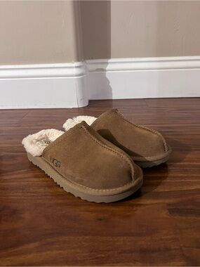 NWOT UGG Keegan Slide Slippers Kids size 1